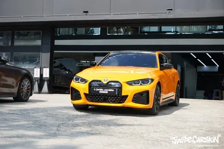 BMW i4 M50 전체랩핑 시공, 오렌지 컬러의 존재감은 그대로 광교랩핑전문업체 제이와이드 / 경기 수원 영통