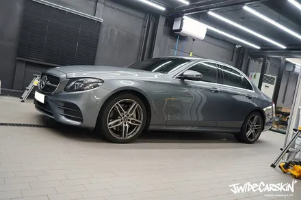 용인랩핑 벤츠 E클래스 AMG Line 실내 카본 랩핑 / 경기 수원 영통
