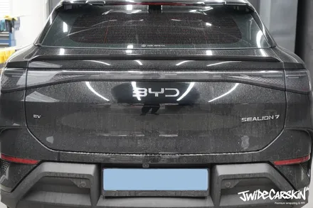 영통랩핑업체에서 진행한 BYD 씨라이언7 엠블럼 블랙 랩핑 시공 후기, 디테일까지 완성도 높게 / 경기 수원 영통
