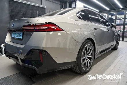 용인PPF 전문업체에서 STEK 포스쉴드로 BMW i5 차량에 완성한 프론트, 부분 PPF 시공 사례 / 경기 수원