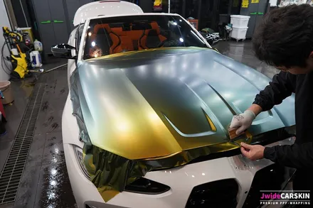 BMW M4 랩핑 에이버리 컬러플로우사틴프레쉬스프링 시공 / 수원,광교,동탄
