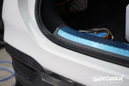 수원랩핑 벤츠 GLE53 AMG 루프스킨 사이드미러 크롬죽이기 부분랩핑 / 경기 수원