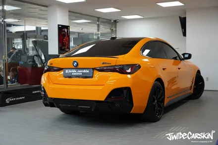 BMW i4 M50 전체랩핑 시공, 오렌지 컬러의 존재감은 그대로 광교랩핑전문업체 제이와이드 / 경기 수원 영통