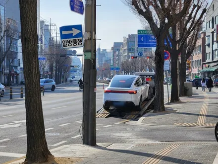 은평구//서대문 테슬라 성지[[썬팅,신차패키지란 이정도까지!!]]루마버텍스 900 / 은평, 연신내, 응암