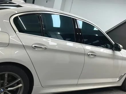 청라 썬팅_BMW 알파인화이트에 잘어울리는 글라스틴트 레이니블루 틴팅