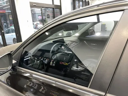 청라 썬팅_BMW 3시리즈, 오래된 썬팅 교체하기