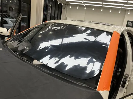 청라 썬팅_BMW 알파인화이트에 잘어울리는 글라스틴트 레이니블루 틴팅