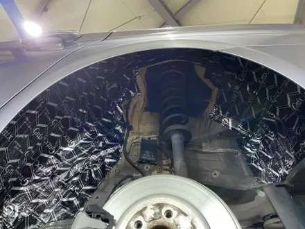 BMW 5시리즈 하부 및 엔진 진동과 소음이 불편했다면 자동차 방음이 필요할 때 / 남양주, 구리, 하남