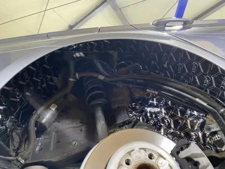 BMW 5시리즈 하부 및 엔진 진동과 소음이 불편했다면 자동차 방음이 필요할 때 / 남양주, 구리, 하남