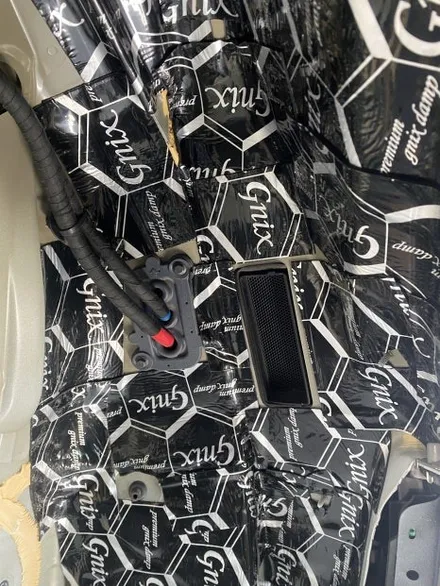 플래그십 세단 볼보S90, 방음시공 필요한걸까요? 네 그렇습니다. / 남양주, 구리, 하남