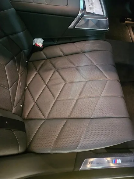 확 바뀐 BMW7 좋긴 좋네요~깨끗하게~광나게~일반세차 퀄리티~ / 경기 화성 봉담