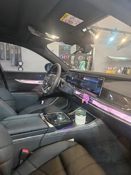 확 바뀐 BMW7 좋긴 좋네요~깨끗하게~광나게~일반세차 퀄리티~ / 경기 화성 봉담