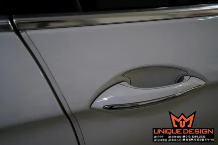 (의정부) BMW 520D 루프스킨, 스포일러, 사이드미러 랩핑, M퍼포먼스 사이드데칼, 생활보호PPF 부착 시공완료! / 의정부 신곡동