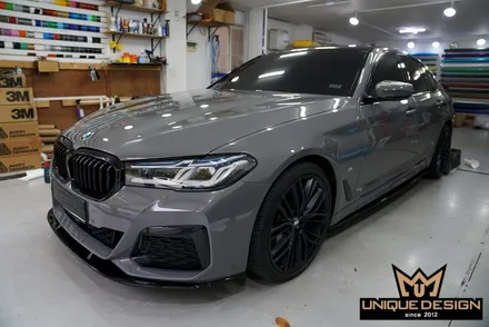 BMW G30 540i LCI 휠랩핑 시공으로 블랙휠 만들기. 의정부 랩핑, 카스킨, 유니크디자인 / 의정부 신곡동