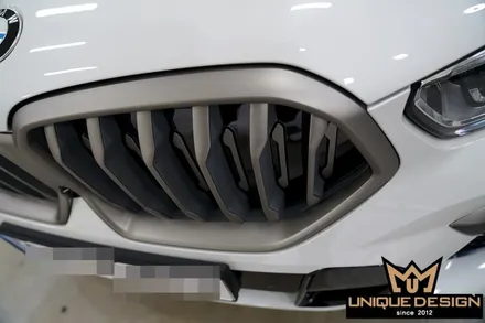 BMW X6(G06) 키드니그릴 랩핑- M230 무광그레이알루미늄 / 의정부 신곡동