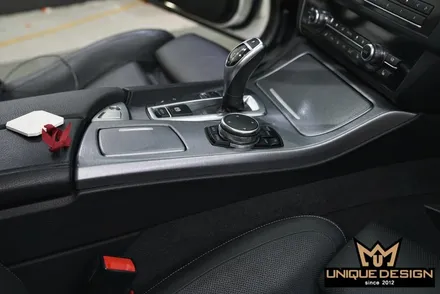 BMW 520D 실내랩핑 (F10), 알루미늄브러쉬 / 의정부 신곡동