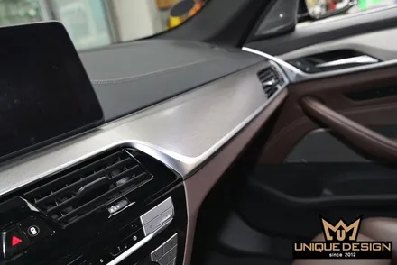 BMW G30 5시리즈 실내랩핑- 티타늄브러쉬 / 의정부 신곡동