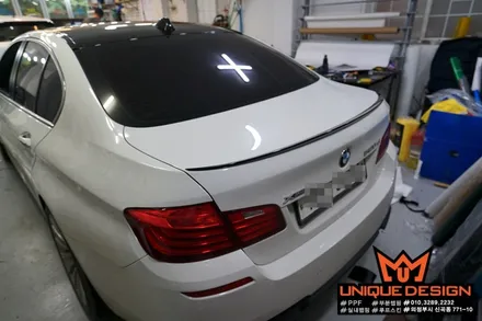 (의정부) BMW 520D 루프스킨, 스포일러, 사이드미러 랩핑, M퍼포먼스 사이드데칼, 생활보호PPF 부착 시공완료! / 의정부 신곡동