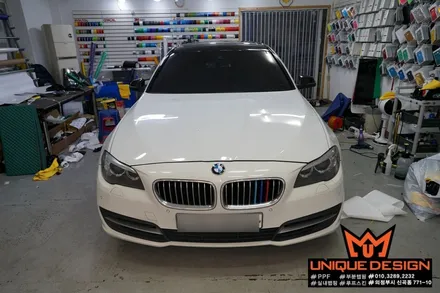 (의정부) BMW 520D 루프스킨, 스포일러, 사이드미러 랩핑, M퍼포먼스 사이드데칼, 생활보호PPF 부착 시공완료! / 의정부 신곡동