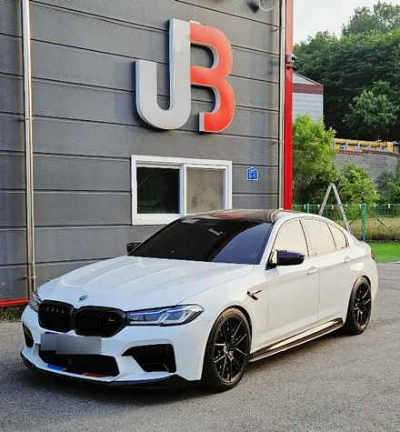 BMW f90 m5 카본핸들 장착출고 제이비커스텀 / 오산시 두곡동
