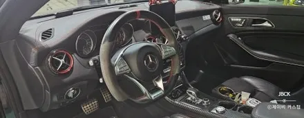 벤츠 CLA45amg 카본핸들 , 송풍구엠비언트 개조 제이비커스텀 / 오산시 두곡동