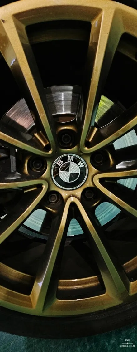 BMW Z4 e89 카본핸들 , 엠블럼교체 완료 제이비커스텀 / 오산시 두곡동