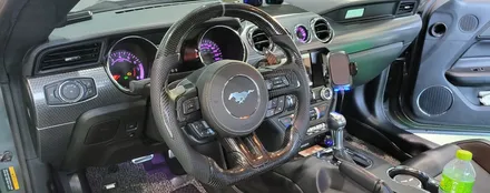 머스탱 5.0 gt 카본디컷핸들 제이비커스텀에서 멋지게 바뀌었습니다 / 오산시 두곡동