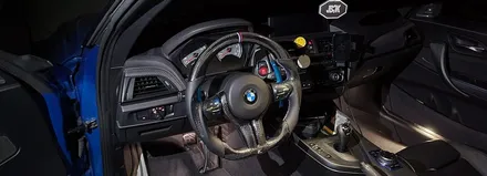 BMW 카본디컷핸들 작업으로 주행은 편하게 실내는 고급지게~!! / 오산시 두곡동