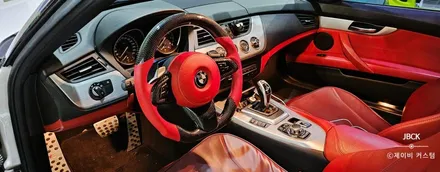 BMW Z4 e89 카본핸들 , 엠블럼교체 완료 제이비커스텀 / 오산시 두곡동
