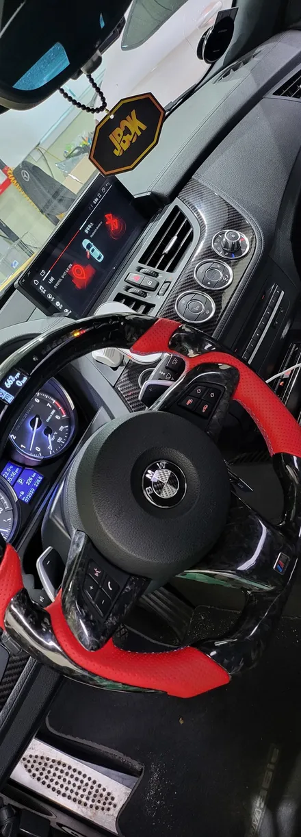 Bmw z4 e89 퍼포먼스핸들 카본핸들 작업은 역시 제이비커스텀~!! / 오산 서부로