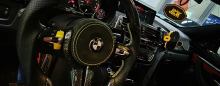 BMW f82 M4 카본디컷핸들 제이비커스텀 출고 / 오산시 두곡동