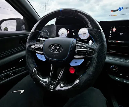 아반떼n CN7 카본핸들 장착줄고 제이비커스텀 / 오산,동탄,수원