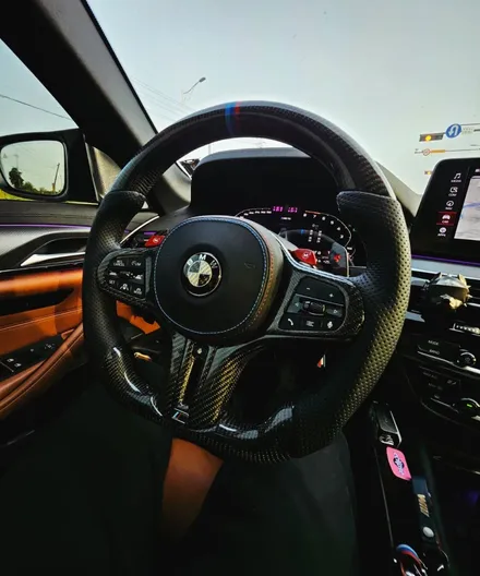 BMW f90 m5 카본핸들 장착출고 제이비커스텀 / 오산시 두곡동