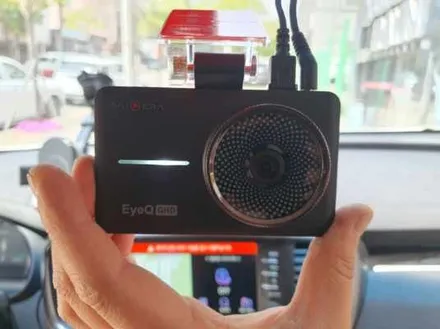 안산 루마버텍스 전면버텍스700과 뷰게라블랙박스 EYEQ블랙박스 시공!!