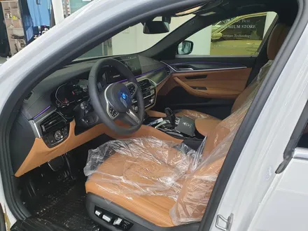 전주 썬팅 루마버텍스900 700 유리막코팅 잘하는곳 - BMW 520i / 전주 덕진구 장동