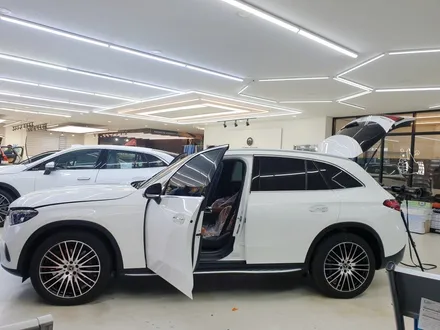 전주썬팅 벤츠 신형 GLC220d 신차 깔끔하게 잘하는곳 찾기 / 전주 덕진구 장동