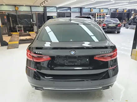 고급스러운 파랑색 썬팅 레이노 크로마9 BMW 620D 적용 결과 / 전주 덕진구 장동