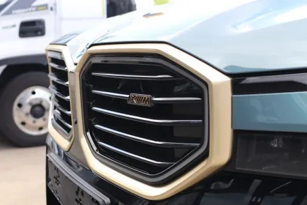 전주 신차 BMW 뉴 XM 퍼스트 에디션 블랙박스 보조배터리 윈도우틴팅은 뭐로? / 전주 덕진구 장동