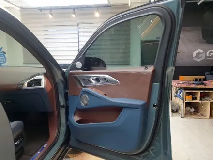 전주 신차 BMW 뉴 XM 퍼스트 에디션 블랙박스 보조배터리 윈도우틴팅은 뭐로? / 전주 덕진구 장동
