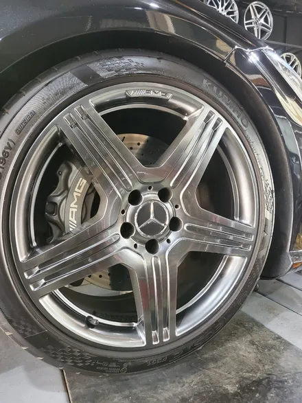 벤츠 CLS 63AMG 고스트크롬 휠분체도색 휠매직 안산본점 / 안산시 이동