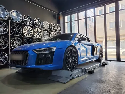 안산 휠도색 아우디R8 검정유광 순정 휠 분체 도장 도색 전문점 / 안산시 이동