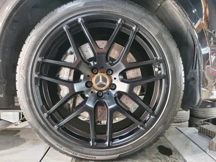 안산 시화 자동차 휠 복원 벤츠 GLE63AMG 순정휠 맷블랙(무광블랙) 색상변경 휠도색 / 안산시 이동