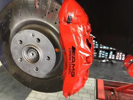 벤츠 C63AMG 레드색상 으로 캘리퍼도색 / 대전 복용동