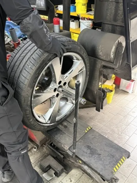 GV80 휠스크래치 신경쓰이시나요? 1시간이면 가능! / 대전 복용동