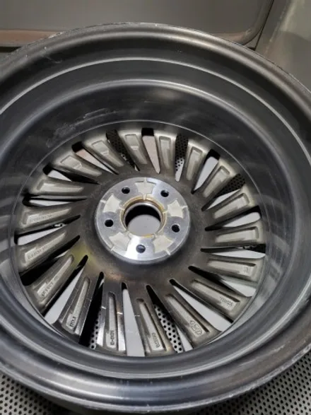 대전 그랜저 휠수리 타이어 교체 ㅣ 출고 1000km 미만 신차 연석 손상 복원 / 대전 복용동