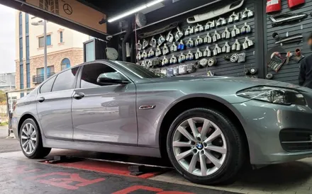 bmw 520d휠복원 박리 작업후 휠도색까지 봉타이어 / 대전 복용동