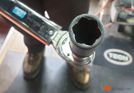 대전 휠수리 20인치 벤츠S350 다이아컷팅휠복원 / 대전 복용동