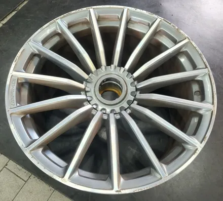 벤츠AMG gt43 블랙유광 분체도장 대전 봉타이어 / 대전 복용동