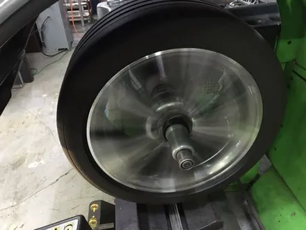 대전 휠수리 벤츠S350 보도블럭주차기스 수리복원 / 대전 복용동