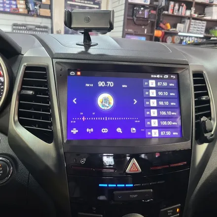 2017년식 티볼리 차량도 카나로 X 플러스 안드로이드 올인원으로 설치했어요.